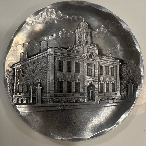 Vintage Wendell August Handmade Forge Brownson House Commemorative Plate 2001 - Picture 1 of 8